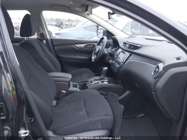 JN1BJ1AW6PW110821 Nissan Qashqai S