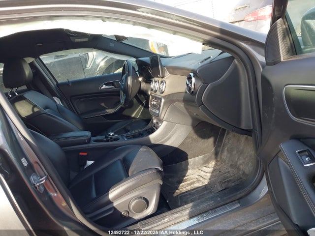 WDCTG4GB7KJ572598 Mercedes-Benz Gla 250 4matic