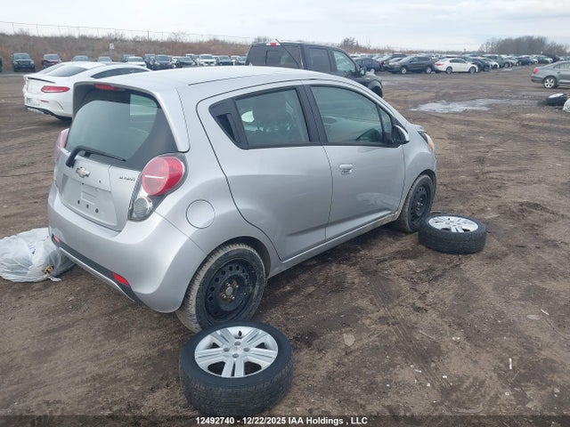Chevrolet ll0 2015 KL8CD6S92FC766392 Image 4
