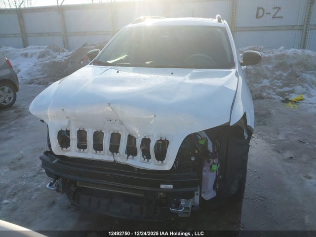 1C4PJMDX5ND517000 Jeep Cherokee Limited