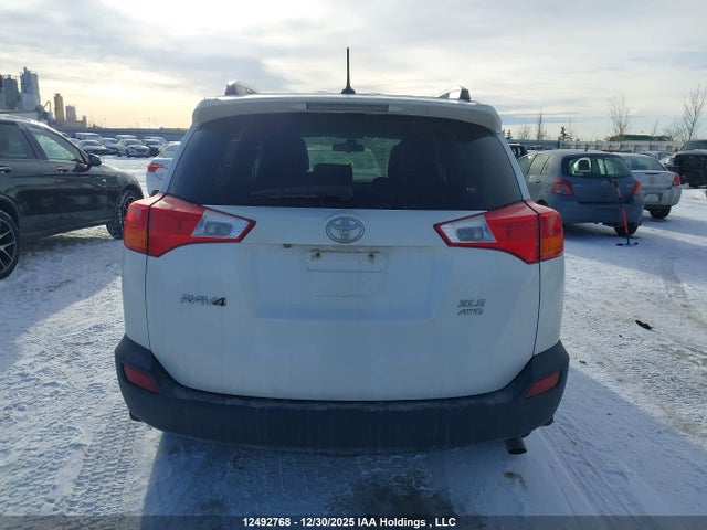 Продажа на аукционе авто 2015 Toyota Rav4 Xle, vin: 2T3RFREV5FW270067, номер лота: 12492768