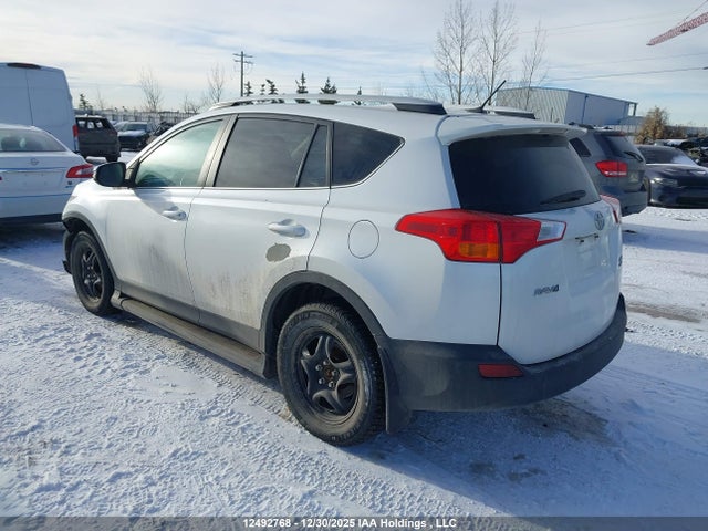 Продажа на аукционе авто 2015 Toyota Rav4 Xle, vin: 2T3RFREV5FW270067, номер лота: 12492768