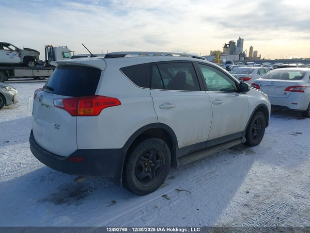 Продажа на аукционе авто 2015 Toyota Rav4 Xle, vin: 2T3RFREV5FW270067, номер лота: 12492768