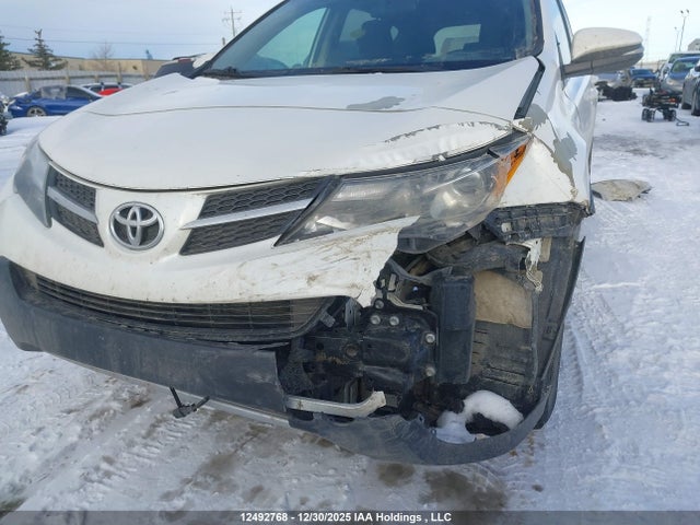 Продажа на аукционе авто 2015 Toyota Rav4 Xle, vin: 2T3RFREV5FW270067, номер лота: 12492768