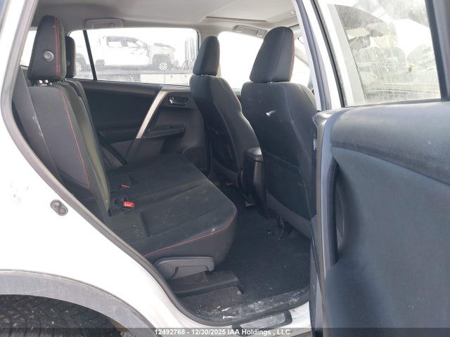 Продажа на аукционе авто 2015 Toyota Rav4 Xle, vin: 2T3RFREV5FW270067, номер лота: 12492768