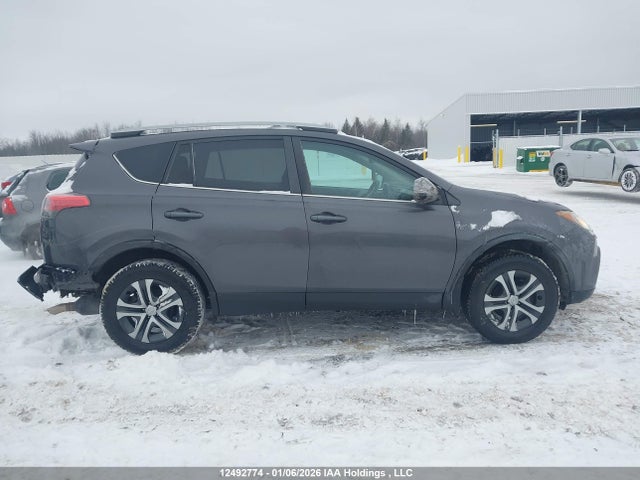 2T3ZFREVXHW401335 Toyota RAV4 LE