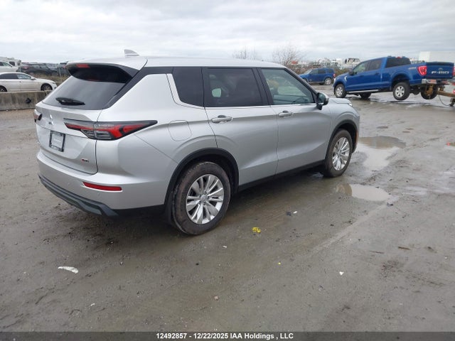 JA4J4UA8XSZ619914 Mitsubishi Outlander Es