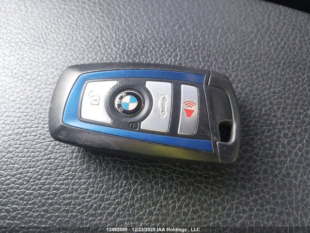 BMW 335 XI 2014 WBA3B9C56EF588085 Image 11