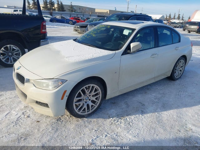 BMW 335 XI 2014 WBA3B9C56EF588085 Image 2
