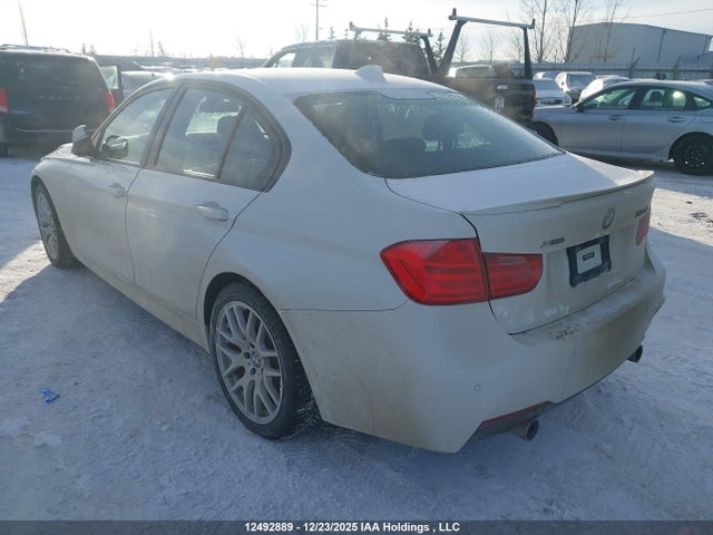 BMW 335 XI 2014 WBA3B9C56EF588085 Image 3