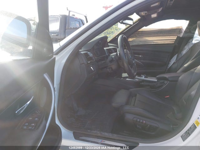 BMW 335 XI 2014 WBA3B9C56EF588085 Image 5