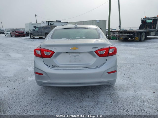 1G1BF5SMXJ7157475 Chevrolet Cruze Premier