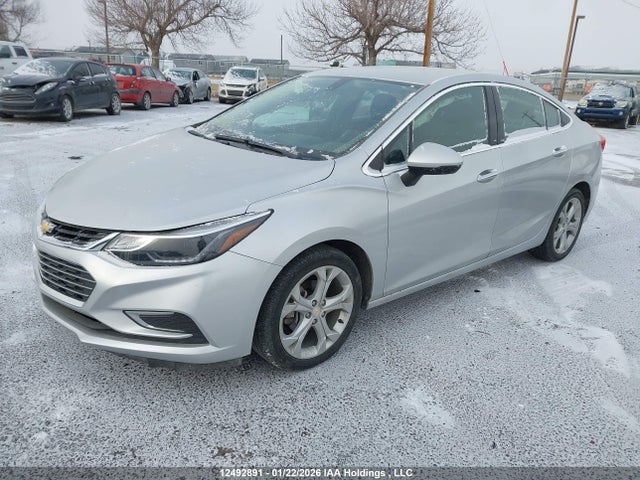 1G1BF5SMXJ7157475 Chevrolet Cruze Premier