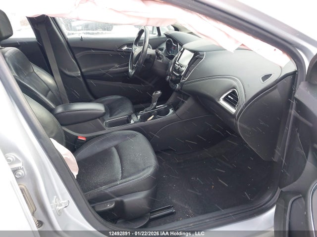 1G1BF5SMXJ7157475 Chevrolet Cruze Premier