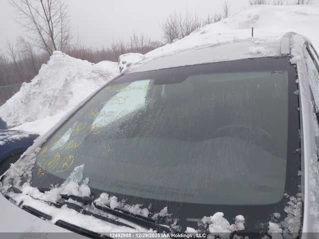 KNAHT8A39G7132190 KIA Rondo