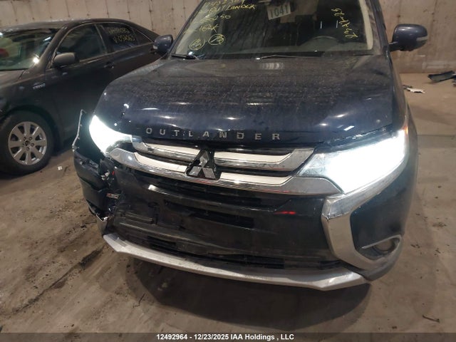 Mitsubishi Outlander 2017 JA4JZ4AXXHZ600250 Image 6