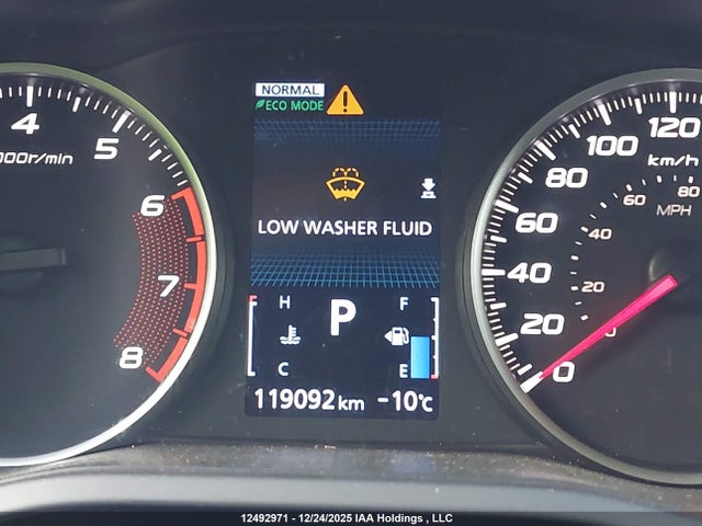 JA4ATUAA1NZ613364 Mitsubishi Eclipse Cross Es