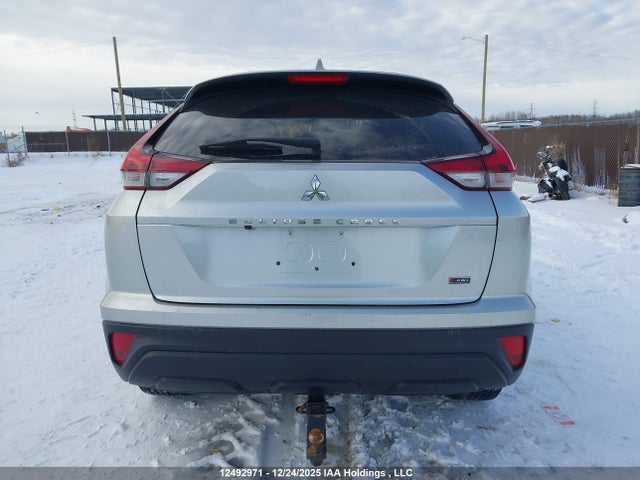 JA4ATUAA1NZ613364 Mitsubishi Eclipse Cross Es
