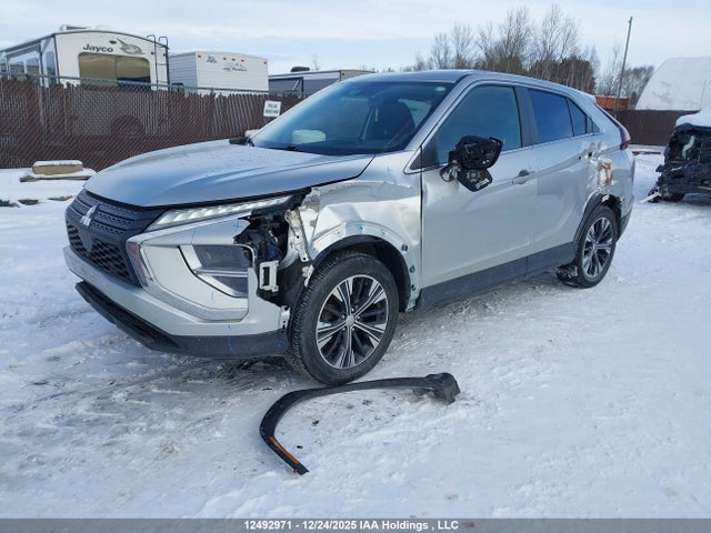 JA4ATUAA1NZ613364 Mitsubishi Eclipse Cross Es