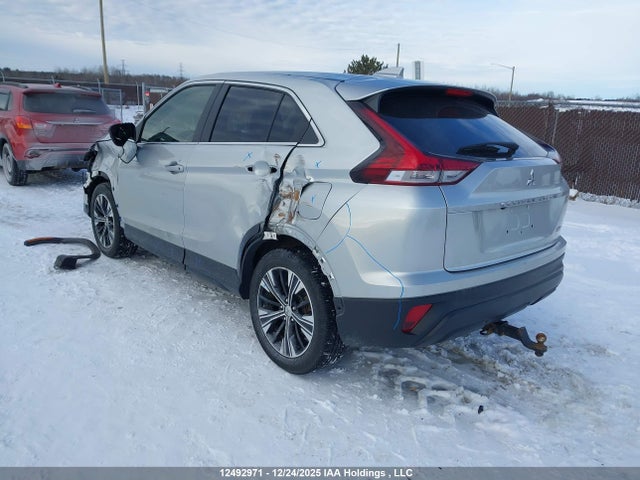 JA4ATUAA1NZ613364 Mitsubishi Eclipse Cross Es