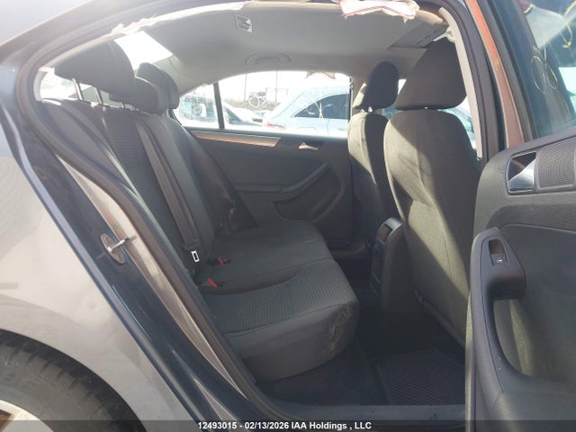 3VW267AJ8GM254180 Volkswagen JETTA S