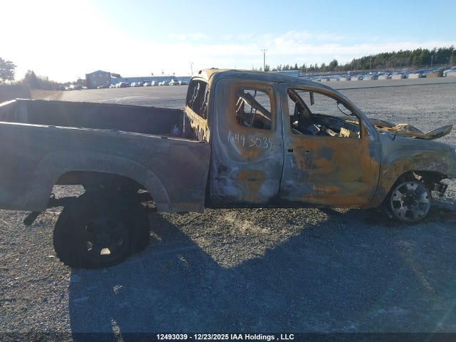 Toyota Tacoma 2015 5TFUX4ENXFX030809 Image 12