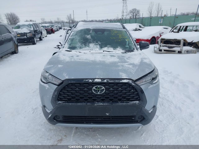 7MUBAABG1SV134933 Toyota Corolla Cross Le