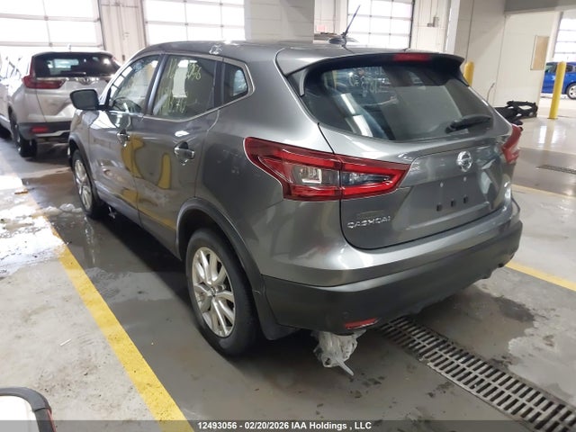 JN1BJ1AW5NW481370 Nissan Rogue Sport S