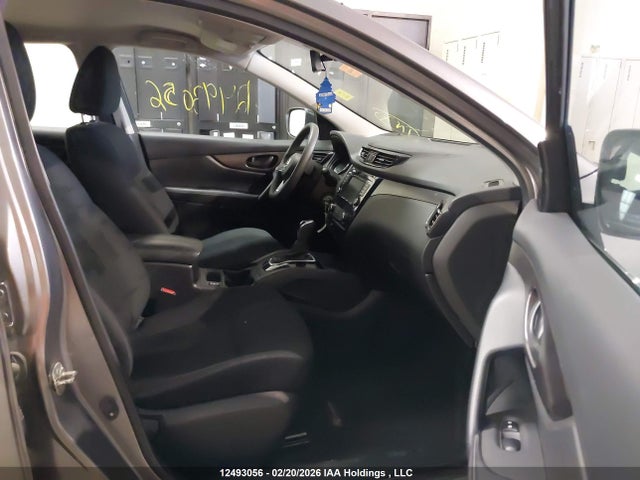 JN1BJ1AW5NW481370 Nissan Rogue Sport S