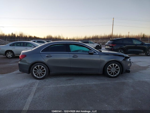 W1K3G4FB6LW043841 Mercedes-Benz A 220 4matic