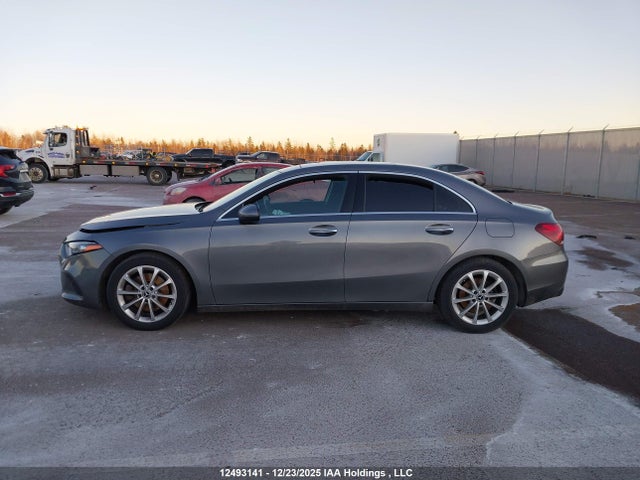 W1K3G4FB6LW043841 Mercedes-Benz A 220 4matic