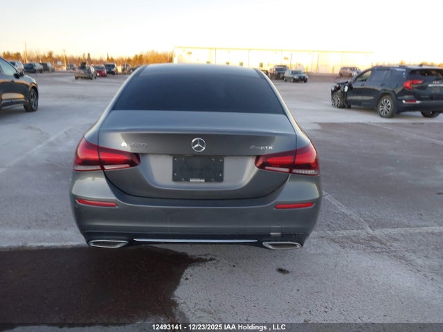 W1K3G4FB6LW043841 Mercedes-Benz A 220 4matic