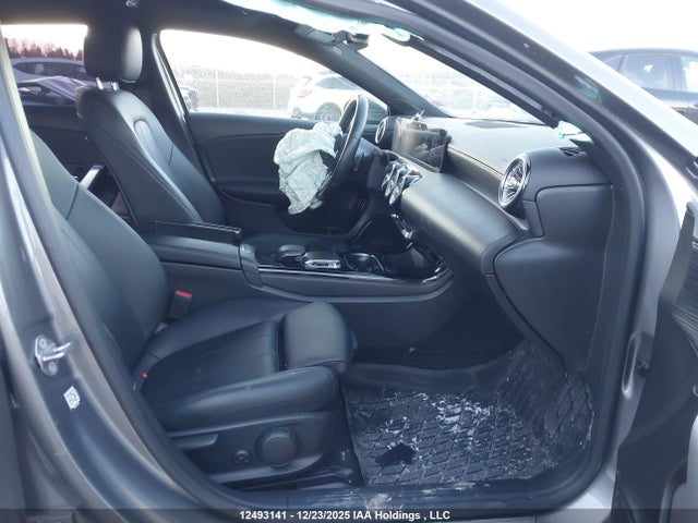 W1K3G4FB6LW043841 Mercedes-Benz A 220 4matic