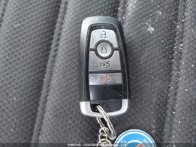 3FA6P0HD7JR152751 Ford FUSION SE