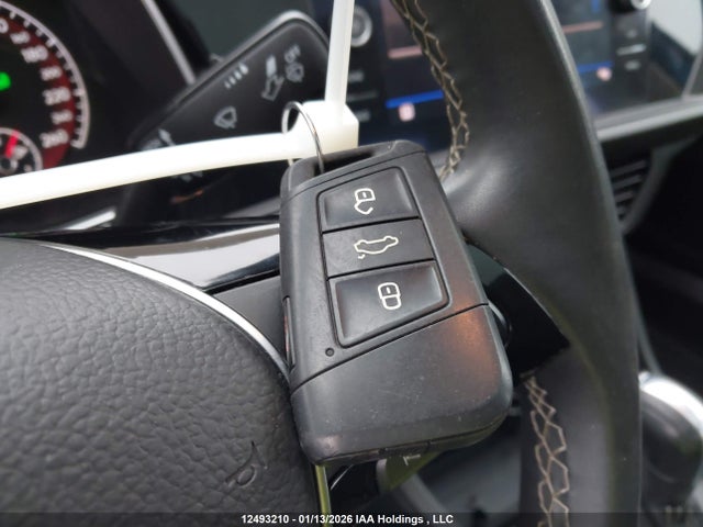 3VWE57BU8MM075478 Volkswagen Jetta Highline