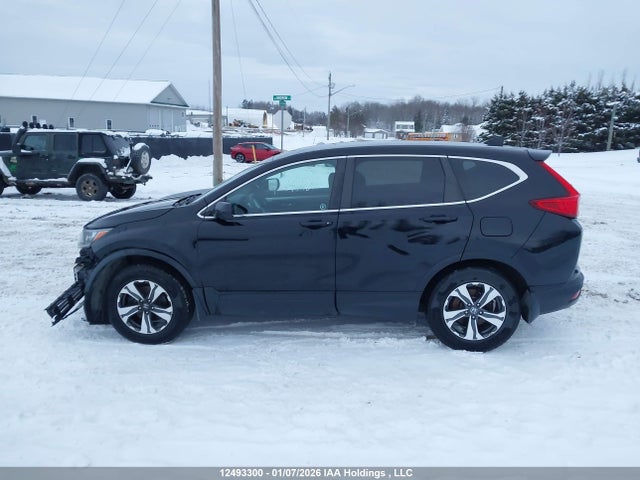 2HKRW2H23JH128759 Honda CR-V LX