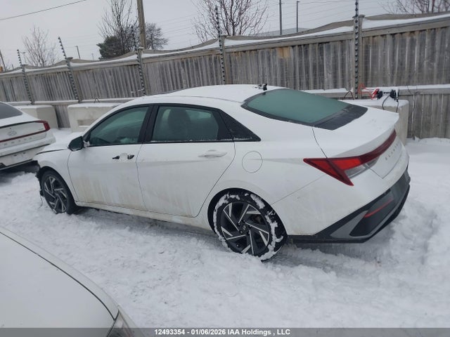 KMHLM4DG1SU868886 Hyundai Elantra Preferred W/tech Package