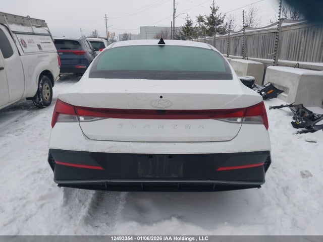 KMHLM4DG1SU868886 Hyundai Elantra Preferred W/tech Package