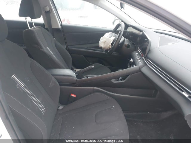KMHLM4DG1SU868886 Hyundai Elantra Preferred W/tech Package