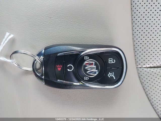 LRBFX2SA1LD046181 Buick Envision Essence