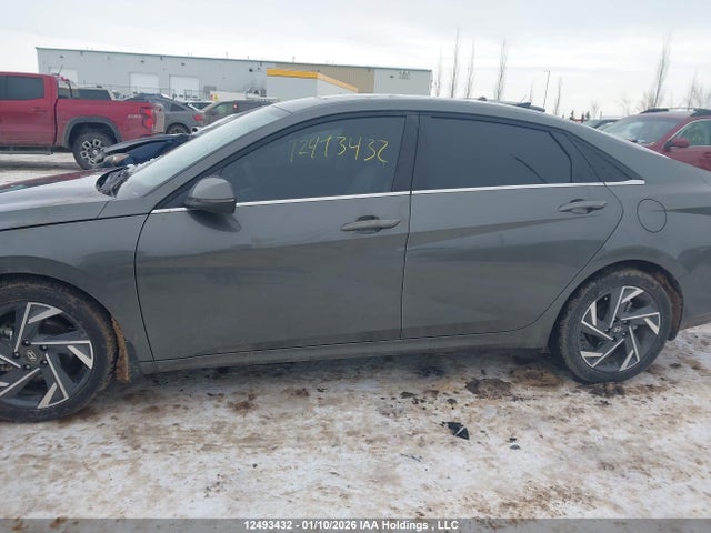 KMHLN4DG4SU873450 Hyundai Elantra Luxury W/two-tone Interior