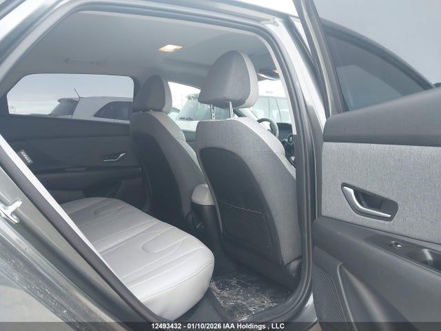 KMHLN4DG4SU873450 Hyundai Elantra Luxury W/two-tone Interior
