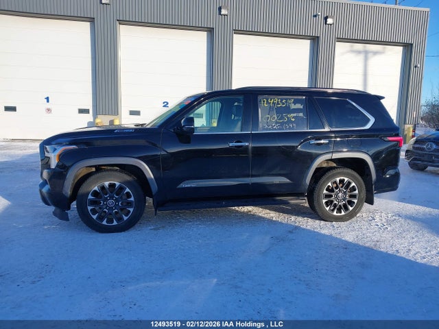 Toyota Sequoia 2023 7SVAAABA7PX002896 Image 14