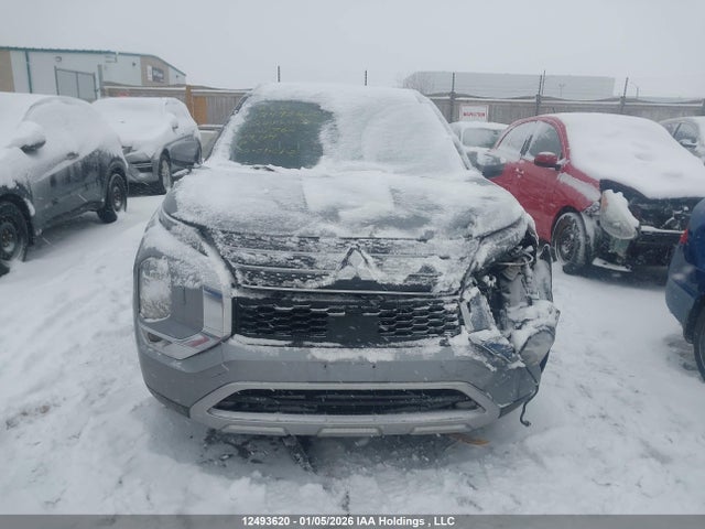 JA4J4UA88NZ617762 Mitsubishi Outlander