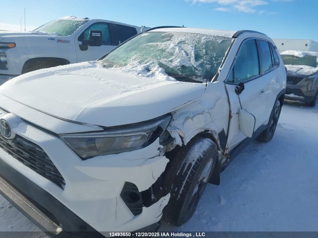 2T3R1RFV0MC255729 Toyota Rav4 Xle