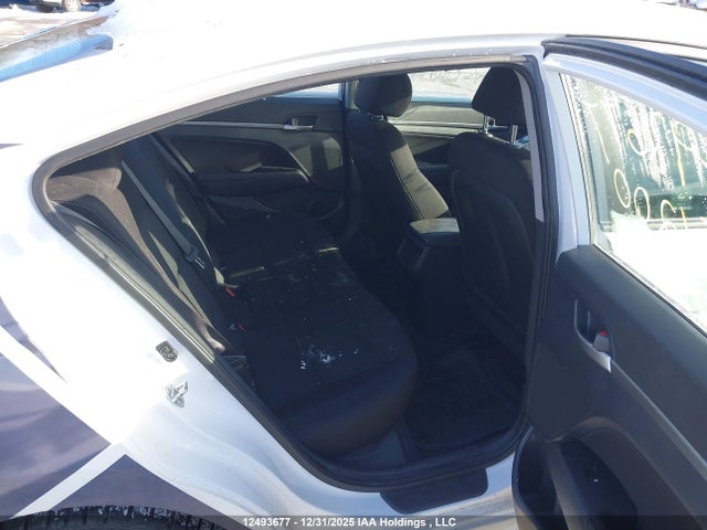 KMHD84LF0LU061200 Hyundai Elantra Preferred Auto Ivt