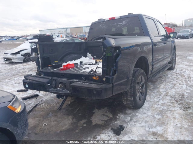 1FT6W3LU8SWG08390 Ford F-150 Lightning Flash