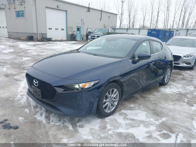JM1BPAK75L1158076 Mazda 3 Gx