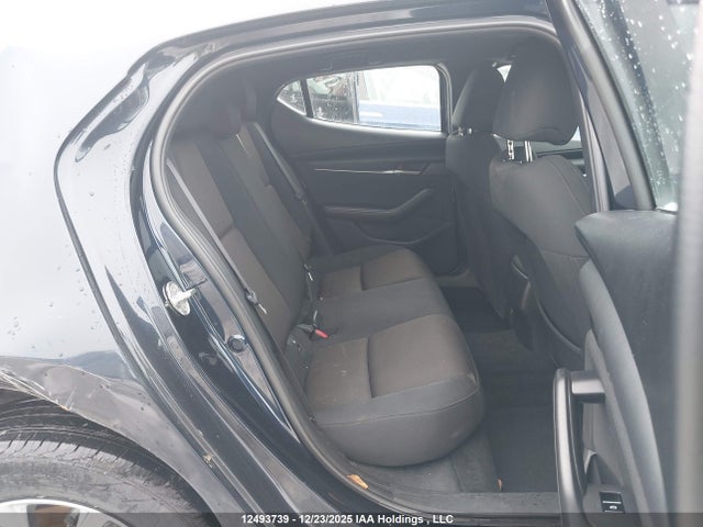JM1BPAK75L1158076 Mazda 3 Gx