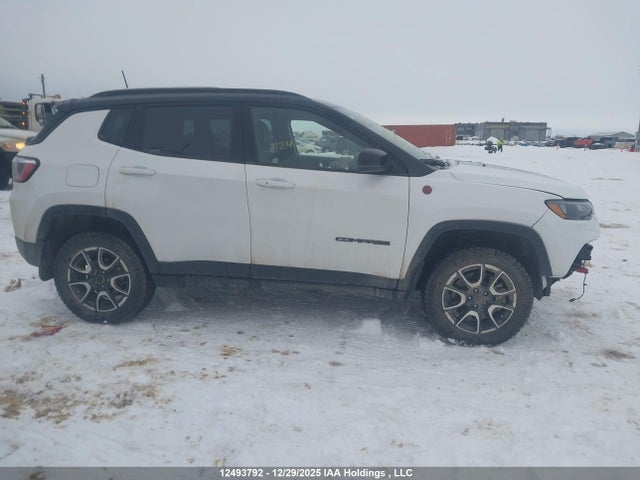 Jeep Compass Trailhawk 2025 3C4NJDDN3ST626809 Image 13